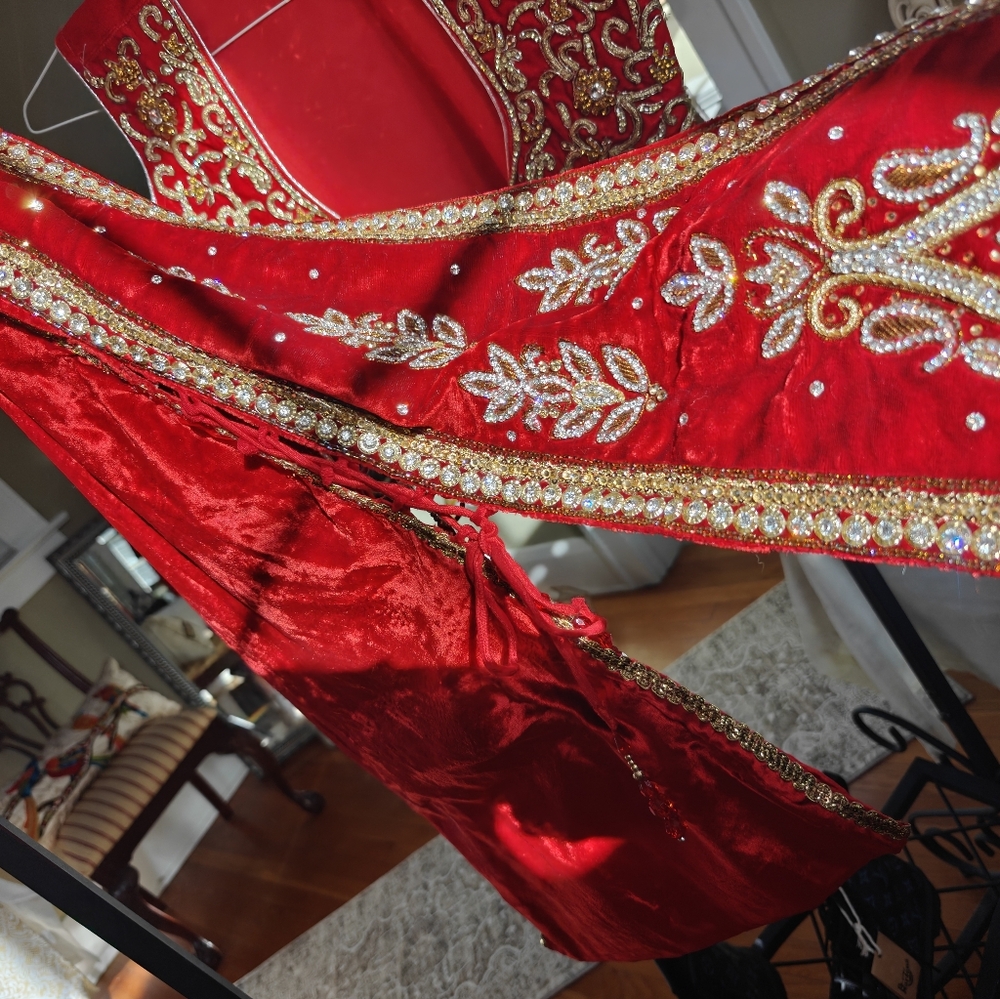 High-end Handmade Costumes - Picture 5 of 16